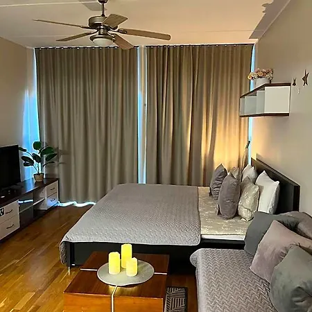Charming Flat Next To Old Town And Harbor Apartment *