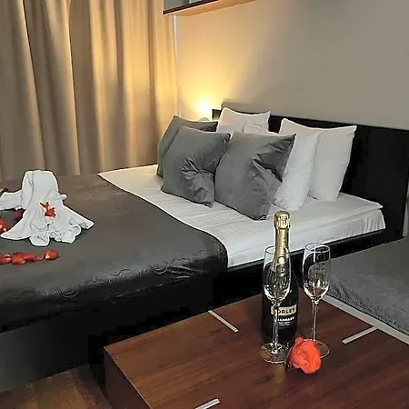 Charming Flat Next To Old Town And Harbor Appartamento *