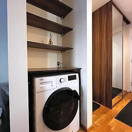 Charming Flat Next To Old Town And Harbor
