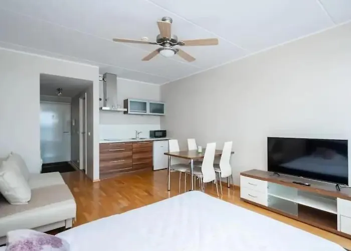 Charming Flat Next To Old Town And Harbor Appartement