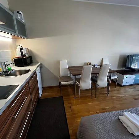 Charming Flat Next To Old Town And Harbor شقة تالين