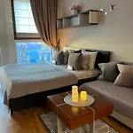 Charming Flat Next To Old Town And Harbor Ταλίν