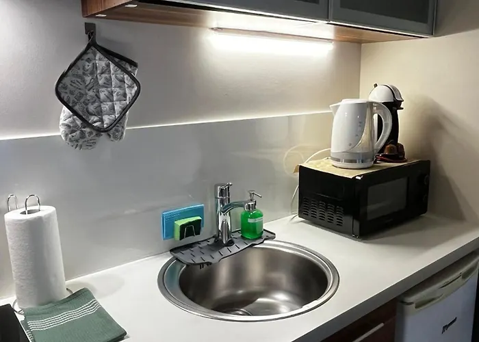 Charming Flat Next To Old Town And Harbor 아파트 *